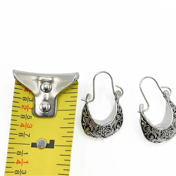Boho festival vintage style silver tone filigree hoops - Picture 4 of 6